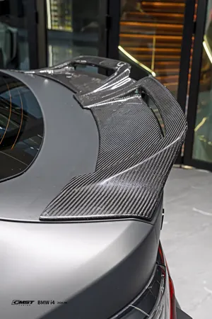 Rear wing
