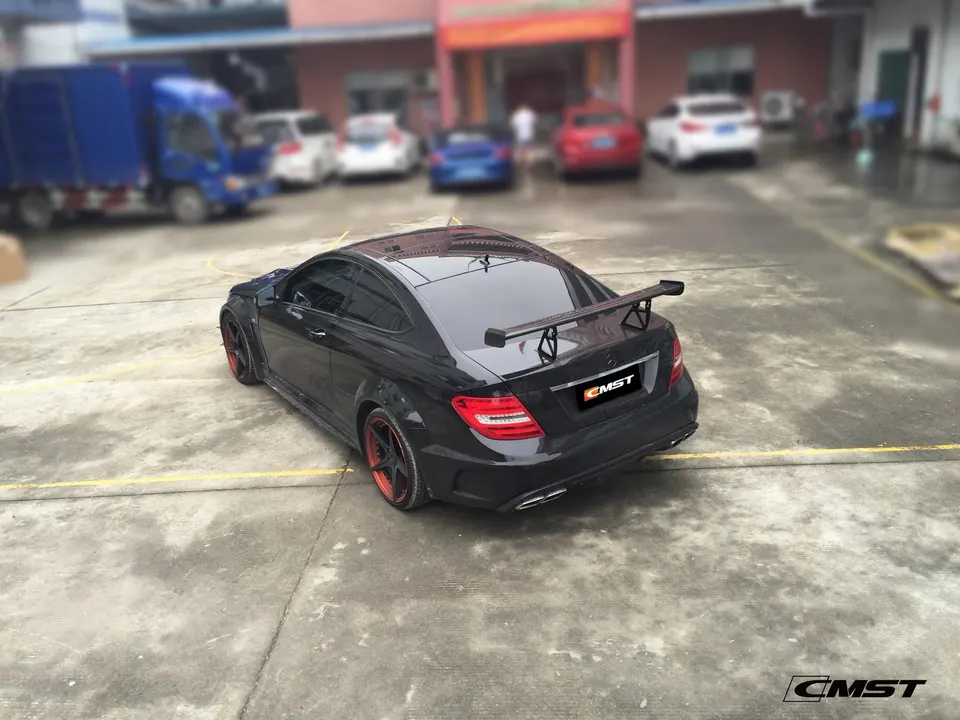 Mercedes-Benz C-Class W204 / C63 CMST Kit (Style C)