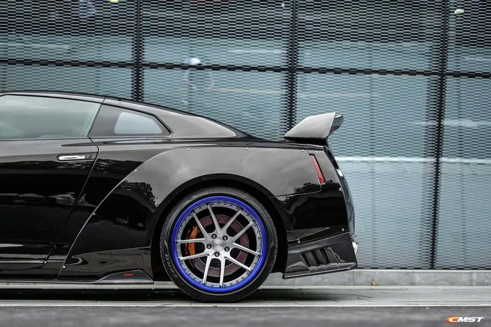 Nissan GT-R R35 CMST 2017 Facelift Conversion Kit